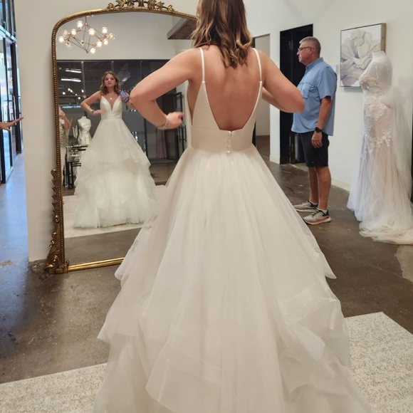 Stella York wedding dress size 2 NEVER BEEN WORN OR ALTERED - Picture 2 of 5